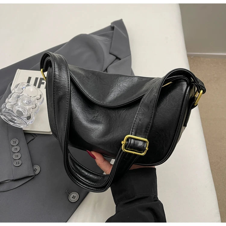 Trendy Ladies' Shoulder Bag 2025 New Autumn Small Design Dumpling Shape Crossbody Bag Commuter Versatile Women's Bag