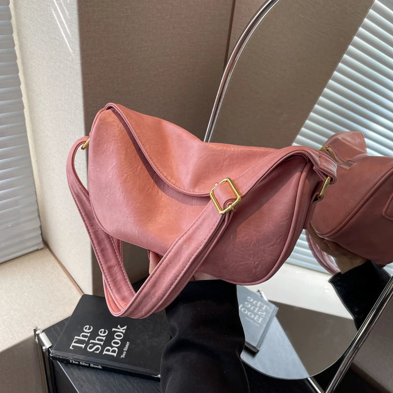 Trendy Ladies' Shoulder Bag 2025 New Autumn Small Design Dumpling Shape Crossbody Bag Commuter Versatile Women's Bag