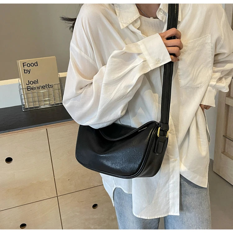 Trendy Ladies' Shoulder Bag 2025 New Autumn Small Design Dumpling Shape Crossbody Bag Commuter Versatile Women's Bag