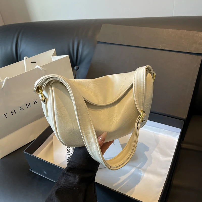 Trendy Ladies' Shoulder Bag 2025 New Autumn Small Design Dumpling Shape Crossbody Bag Commuter Versatile Women's Bag