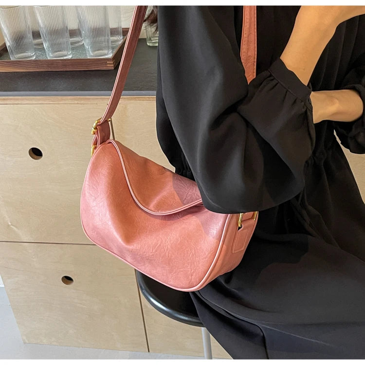 Trendy Ladies' Shoulder Bag 2025 New Autumn Small Design Dumpling Shape Crossbody Bag Commuter Versatile Women's Bag