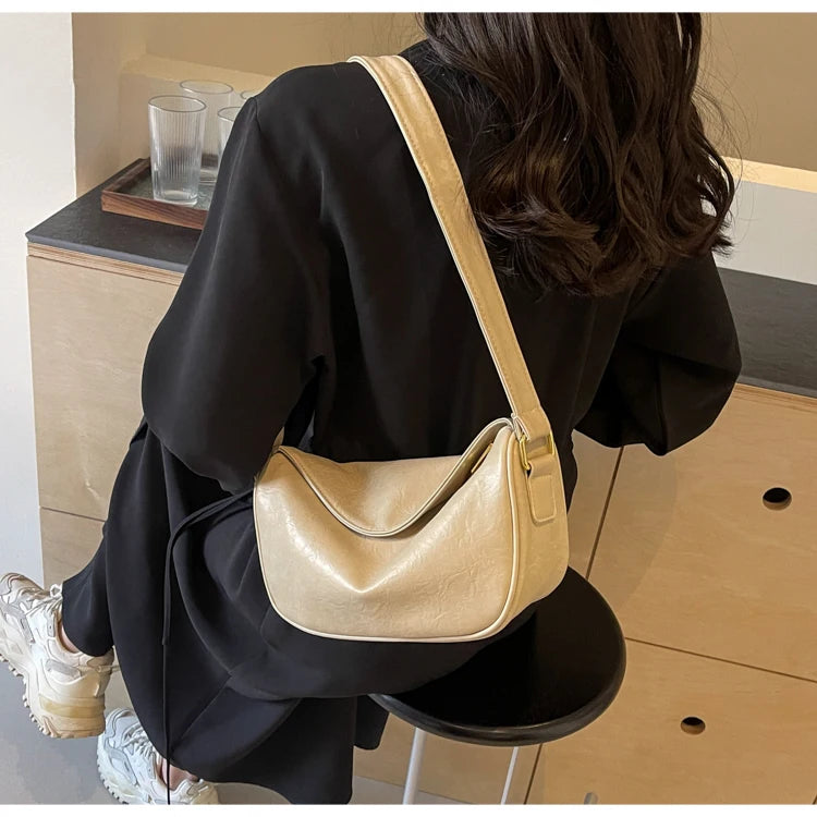Trendy Ladies' Shoulder Bag 2025 New Autumn Small Design Dumpling Shape Crossbody Bag Commuter Versatile Women's Bag