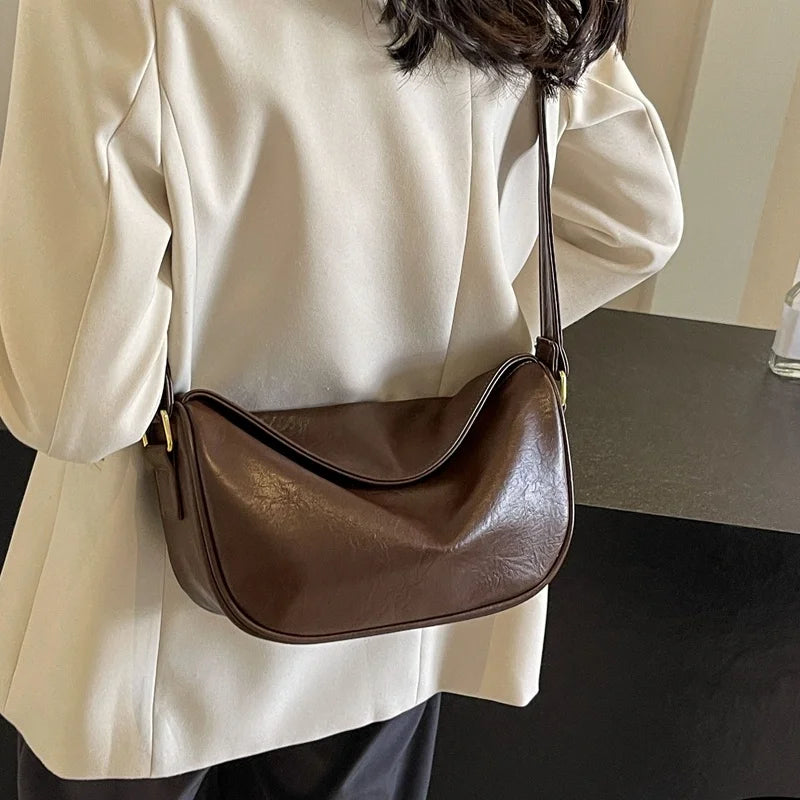 Trendy Ladies' Shoulder Bag 2025 New Autumn Small Design Dumpling Shape Crossbody Bag Commuter Versatile Women's Bag
