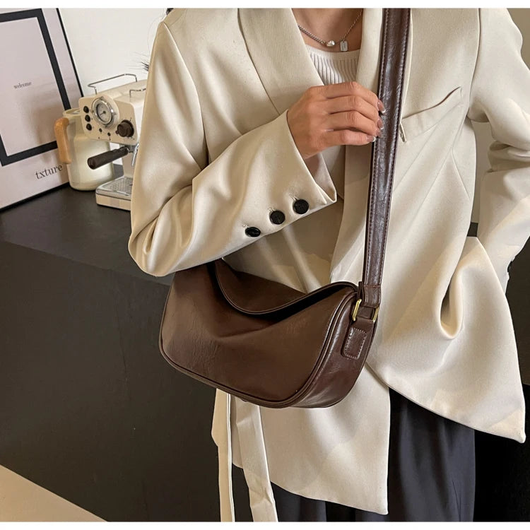 Trendy Ladies' Shoulder Bag 2025 New Autumn Small Design Dumpling Shape Crossbody Bag Commuter Versatile Women's Bag