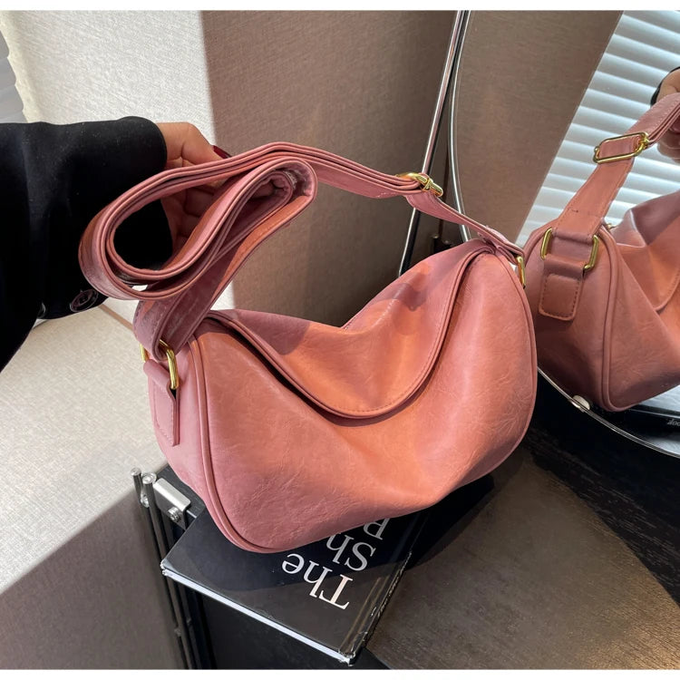 Trendy Ladies' Shoulder Bag 2025 New Autumn Small Design Dumpling Shape Crossbody Bag Commuter Versatile Women's Bag