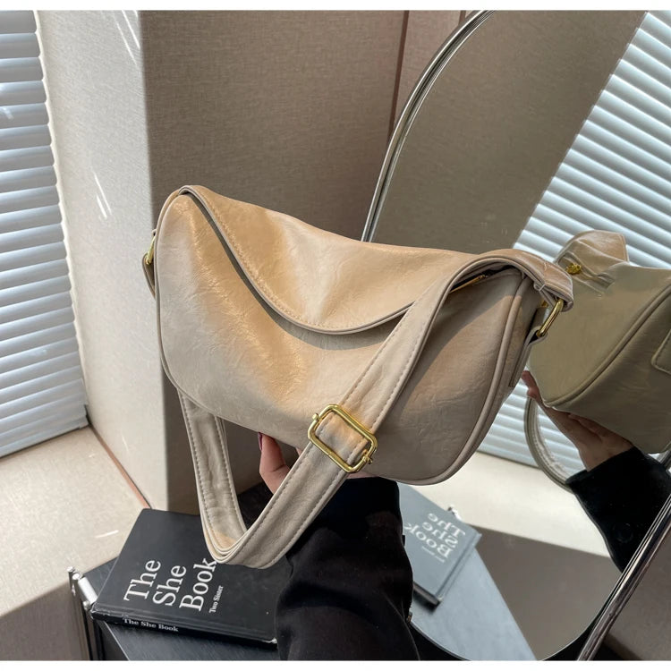 Trendy Ladies' Shoulder Bag 2025 New Autumn Small Design Dumpling Shape Crossbody Bag Commuter Versatile Women's Bag