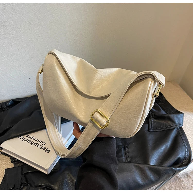 Trendy Ladies' Shoulder Bag 2025 New Autumn Small Design Dumpling Shape Crossbody Bag Commuter Versatile Women's Bag